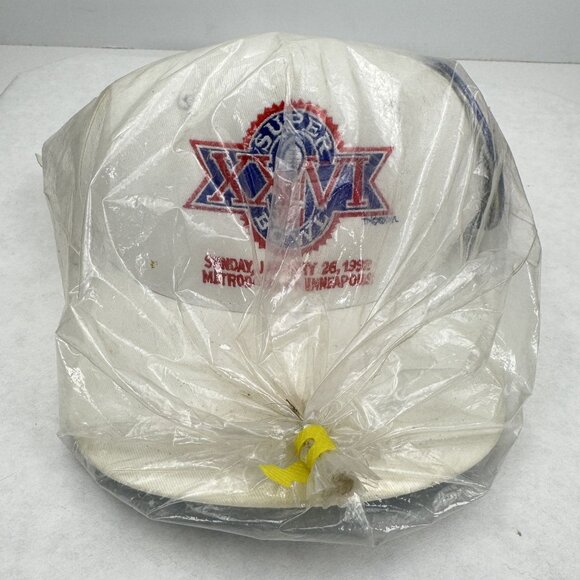 Vintage 1992 Super Bowl XXVI Snapback Hat White Adjustable NFL Team Cap with Pin - Picture 11 of 13
